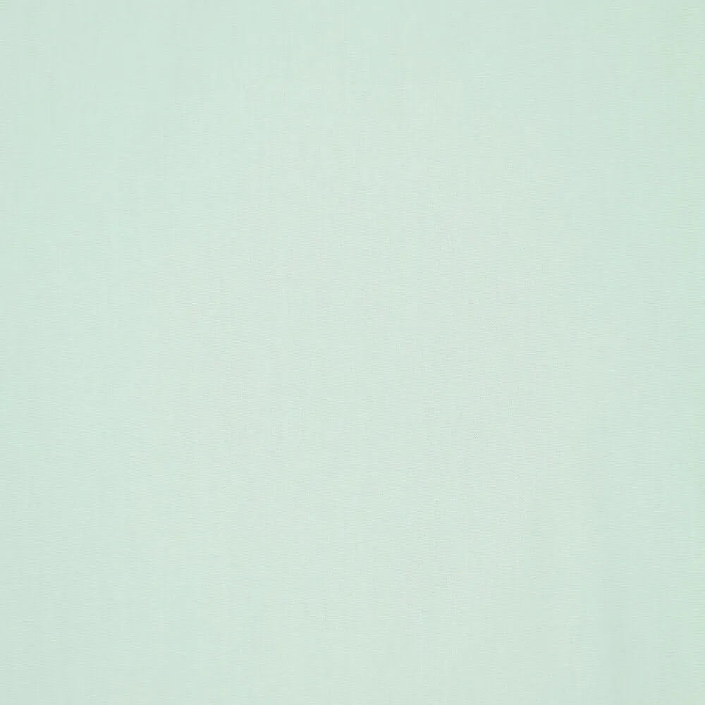 Image d’un tissu en coton 100 % - ton menthe frais 125 g/m² – disponible chez Šarlotes audumi