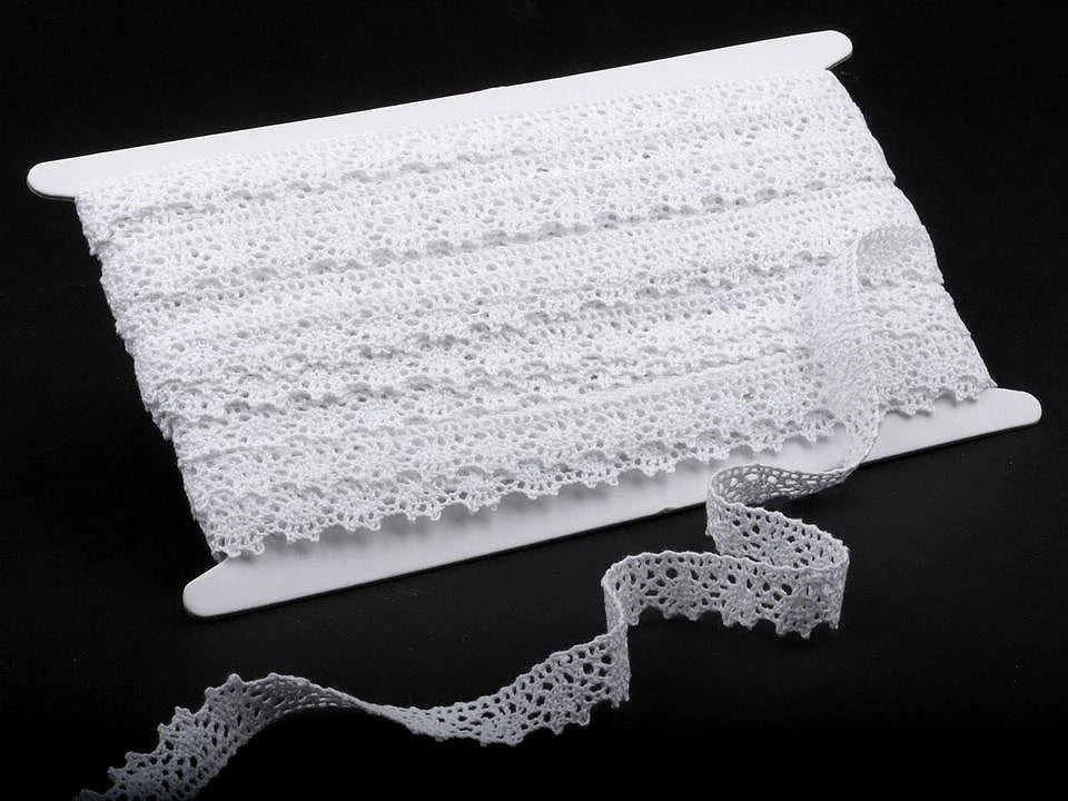Image de dentelle 100 % coton, 1,5 cm - blanche, disponible chez Šarlotes audumi