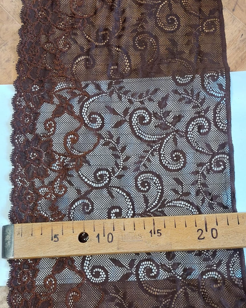 Mežģīne 24 cm-brūna
