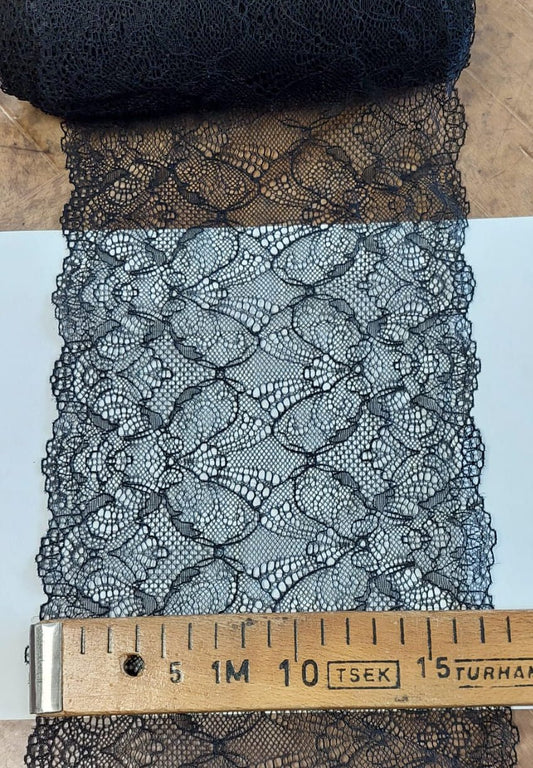 Image of elastic lace 18 cm - black – available at Šarlotes audumi