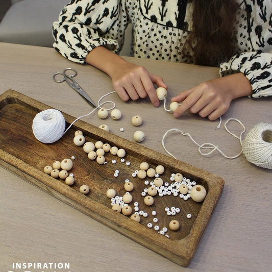 Attēls ar Koka pērlīšu komplekts kastītē – pieejams Šarlotes audumi