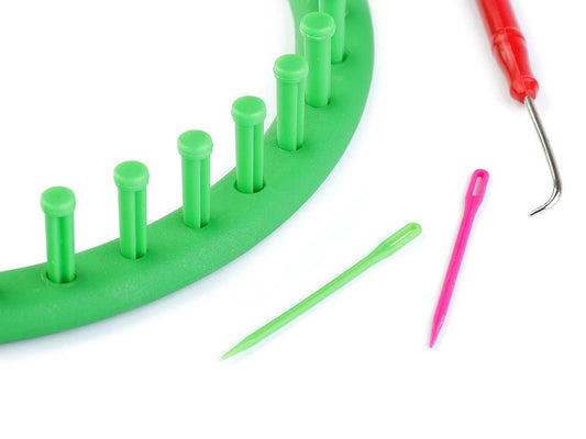 Image of a circular knitting loom frame for hats and scarves – Ø24 cm – available at Šarlotes audumi