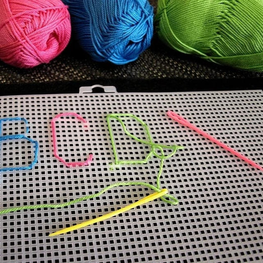 Plastic needle set