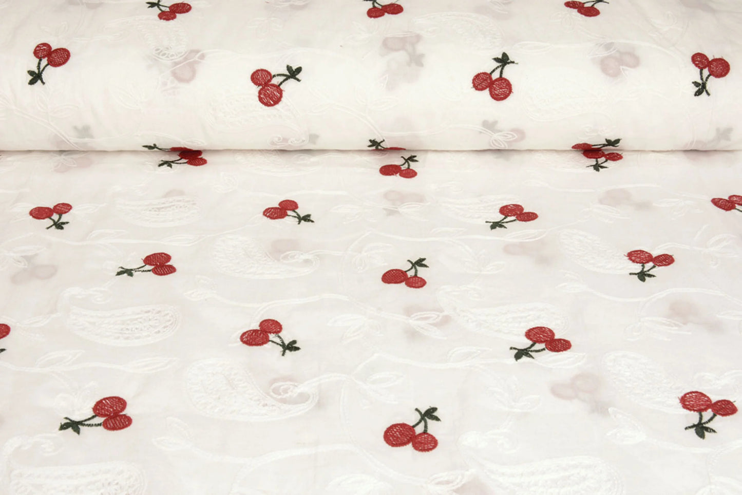 Tissu en coton brodé - cerises 110 g/m²