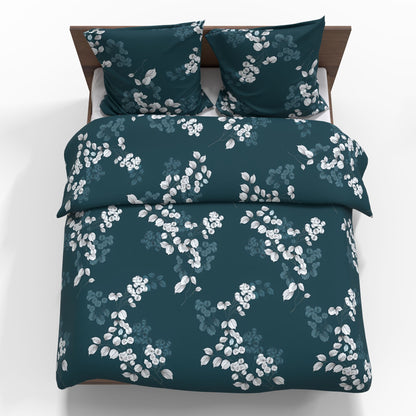 Image of 100% cotton fabric - elegant white flowers and leaves, 220cm, 146 g/m² – available at Šarlotes audumi