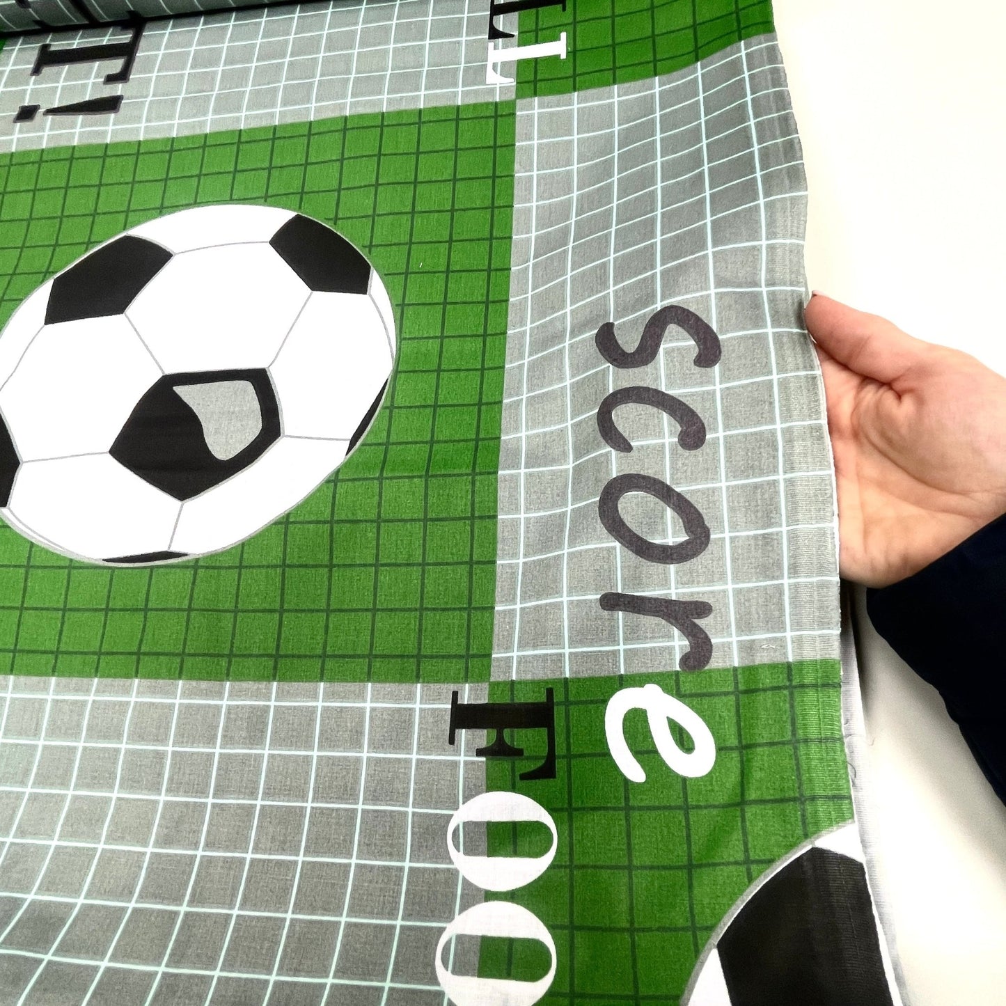 100% cotton fabric-football 130 g/m²