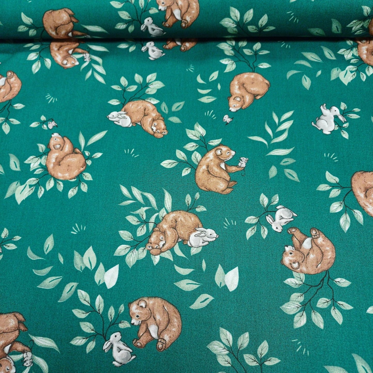 100 % tissu en coton - ours sur fond vert 125 g/m²