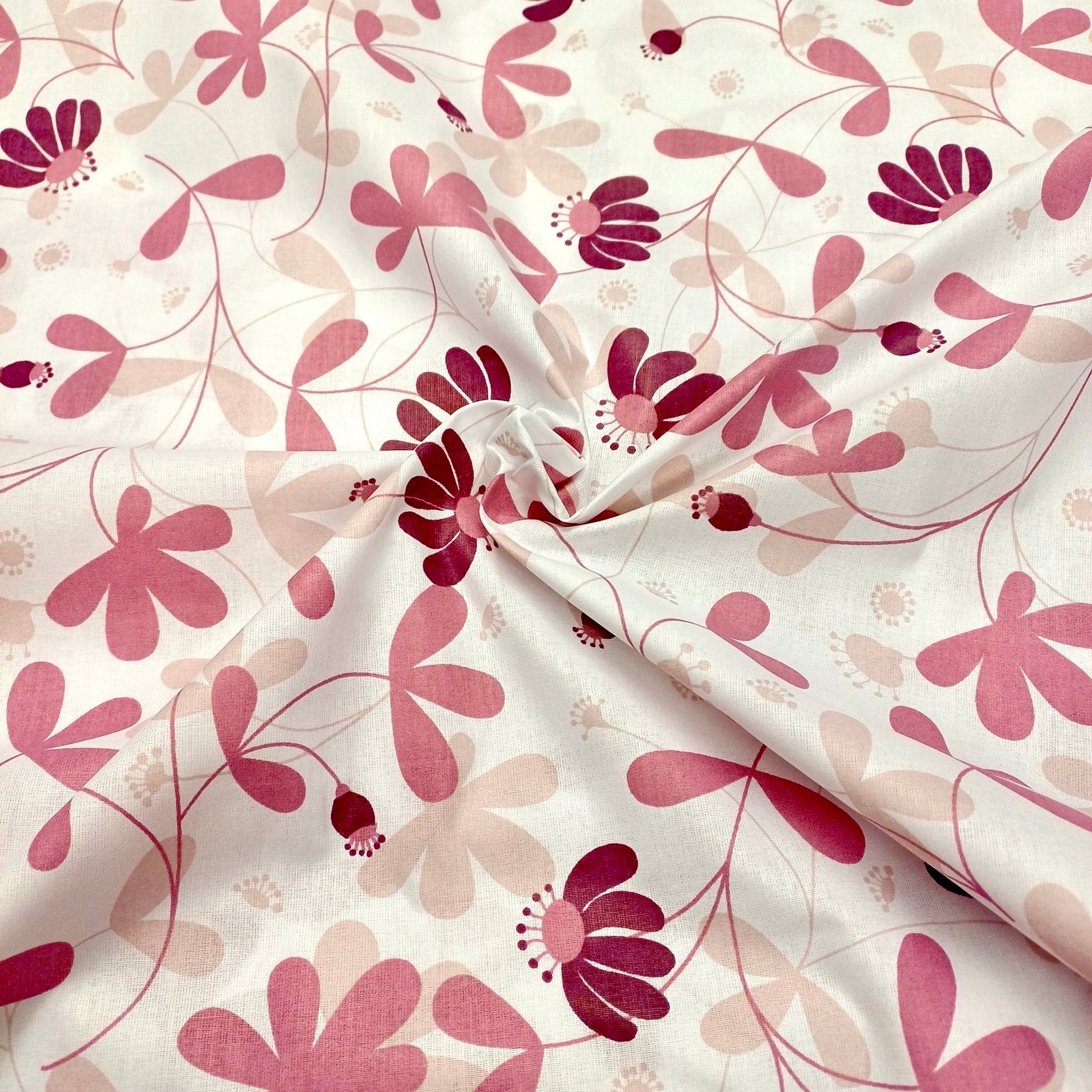 100 % coton - fleurs et feuilles sur fond blanc 125 g/m²