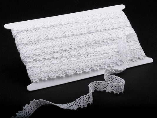 Attēls ar 100% Kokvilnas mežģīne 1,5 cm - balta – pieejams Šarlotes audumi
