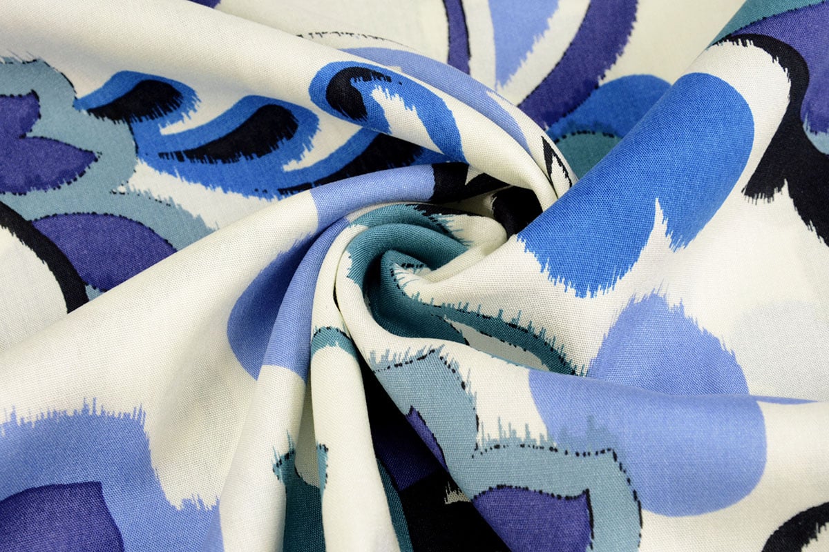 100% viscose fabric - blue abstract pattern 95 g/m²
