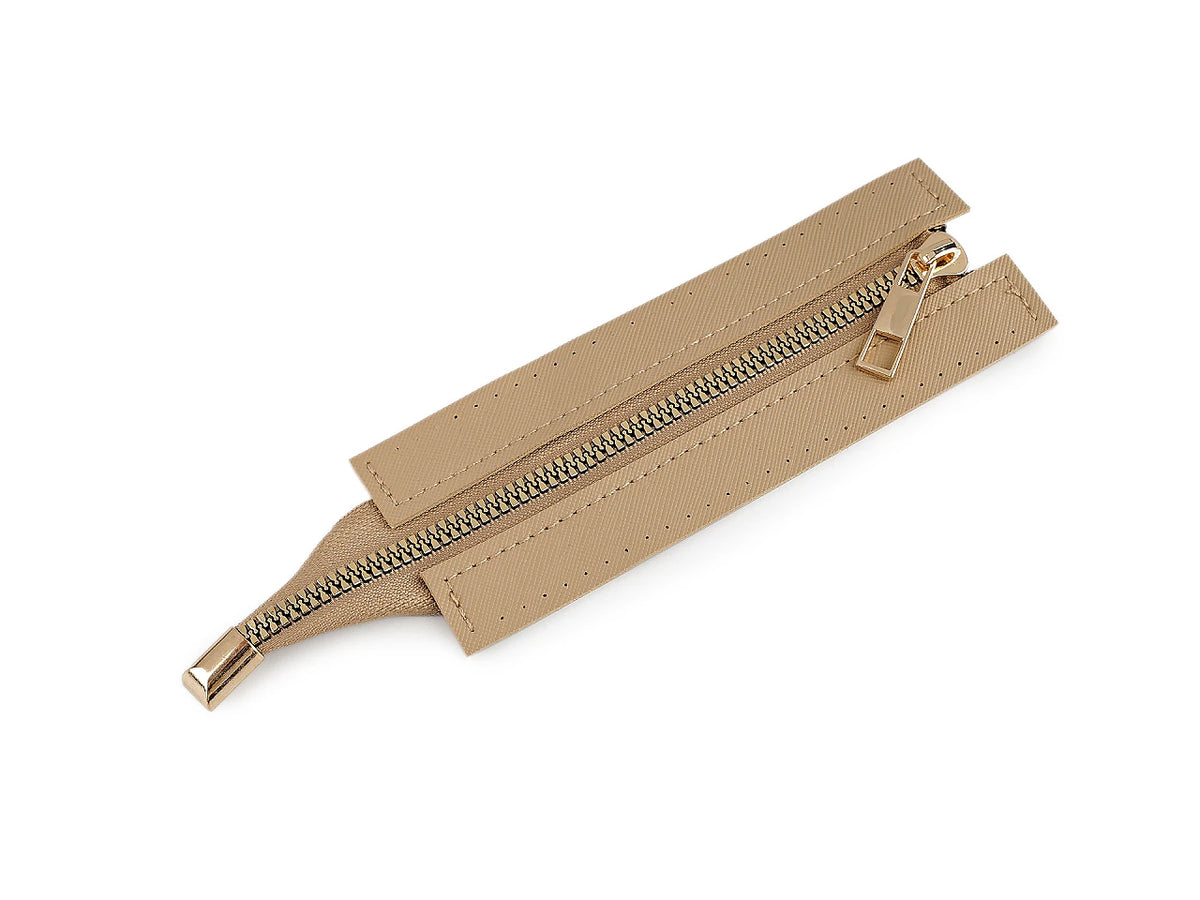 Laukun vetoketju tekonahkareunuksella – beige