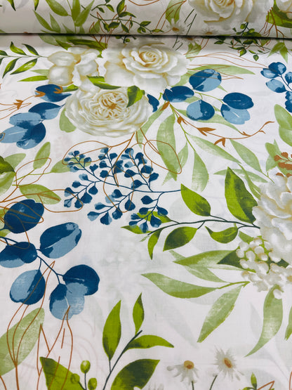 100% Cotton Fabric - White Roses 125 g/m²