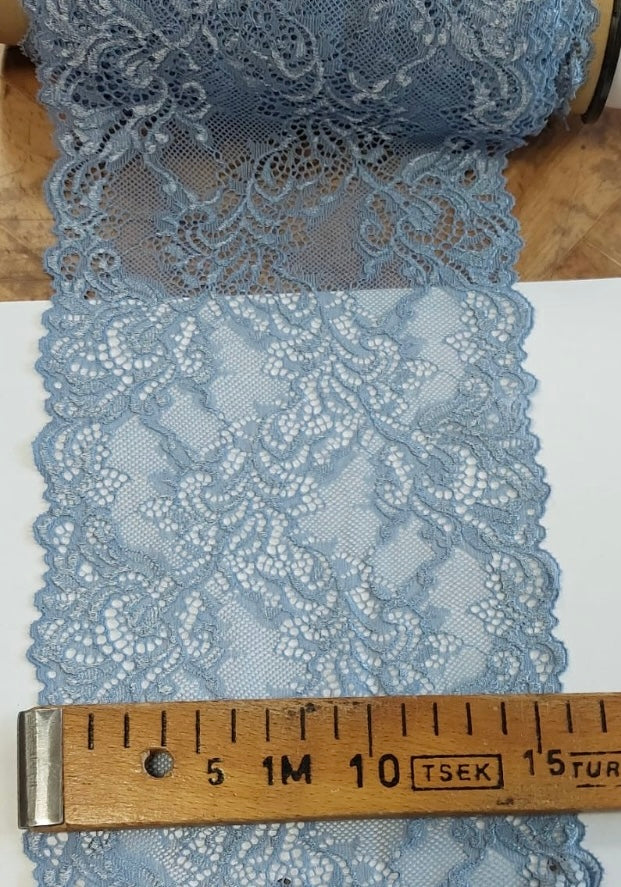 Elastīga mežģīne 15 cm- dūnakaini zila