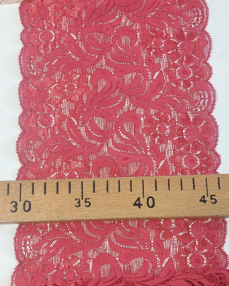 Elastīgā mežģīne 16 cm-sarkana