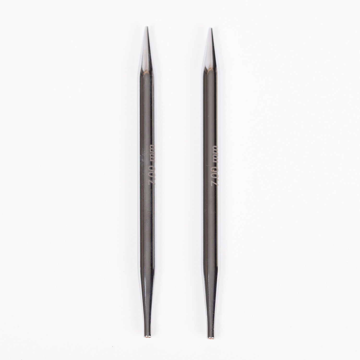 Image d’aiguilles à tricoter circulaires interchangeables DROPS Pro Classic en laiton, 12 cm | 3.0 mm - 10.0 mm – disponible chez Šarlotes audumi