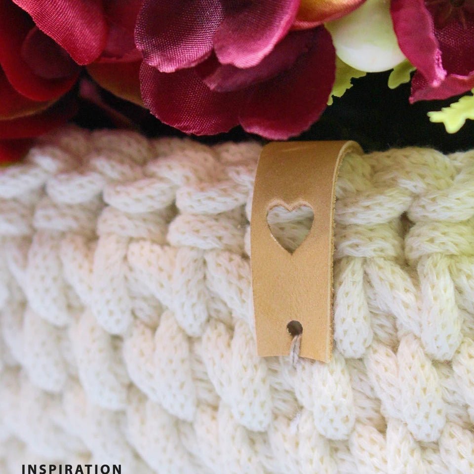 Étiquette en cuir avec découpe en forme de cœur, teinte #6