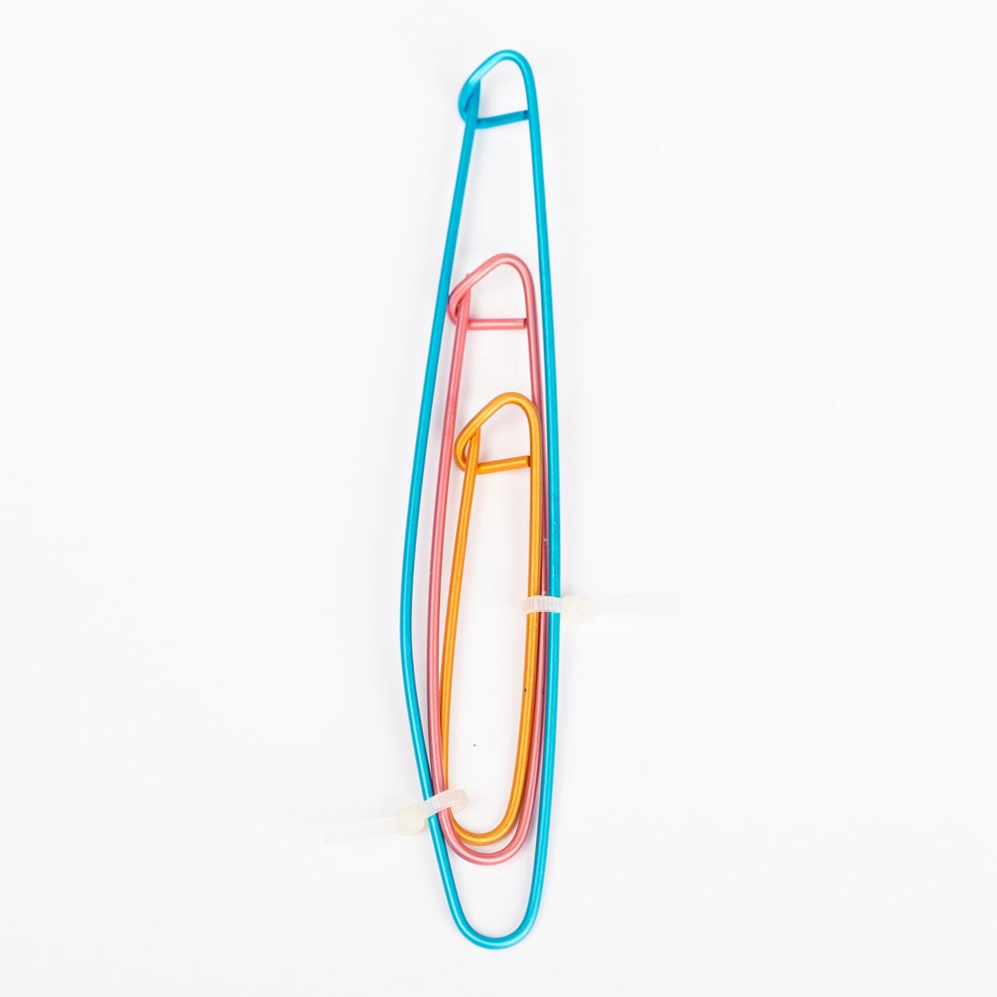 Image de porte-mailles Drops – lot de 3 | Aiguilles auxiliaires en aluminium – disponible chez les tissus de Charlotte