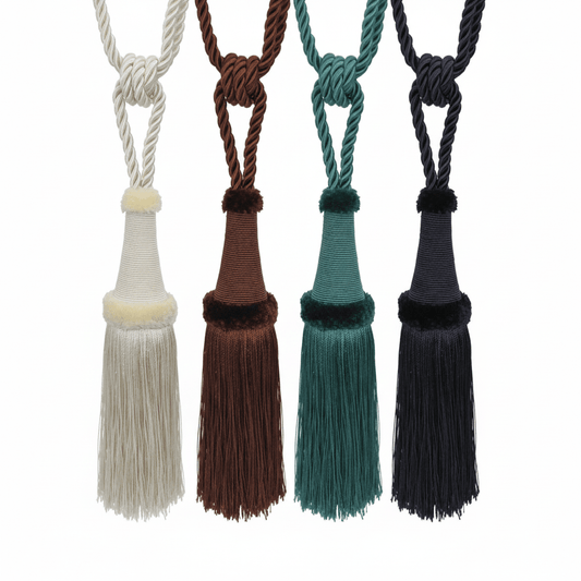 Image de holdbacks pour rideaux, embrasses à franges|tons variés – disponible chez Šarlotes audumi