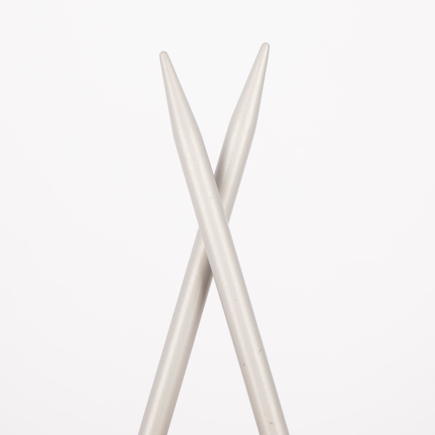 Image des aiguilles à tricoter circulaires DROPS 40 cm | taille 2.0 mm – 5.0 mm – disponible chez Šarlotes audumi