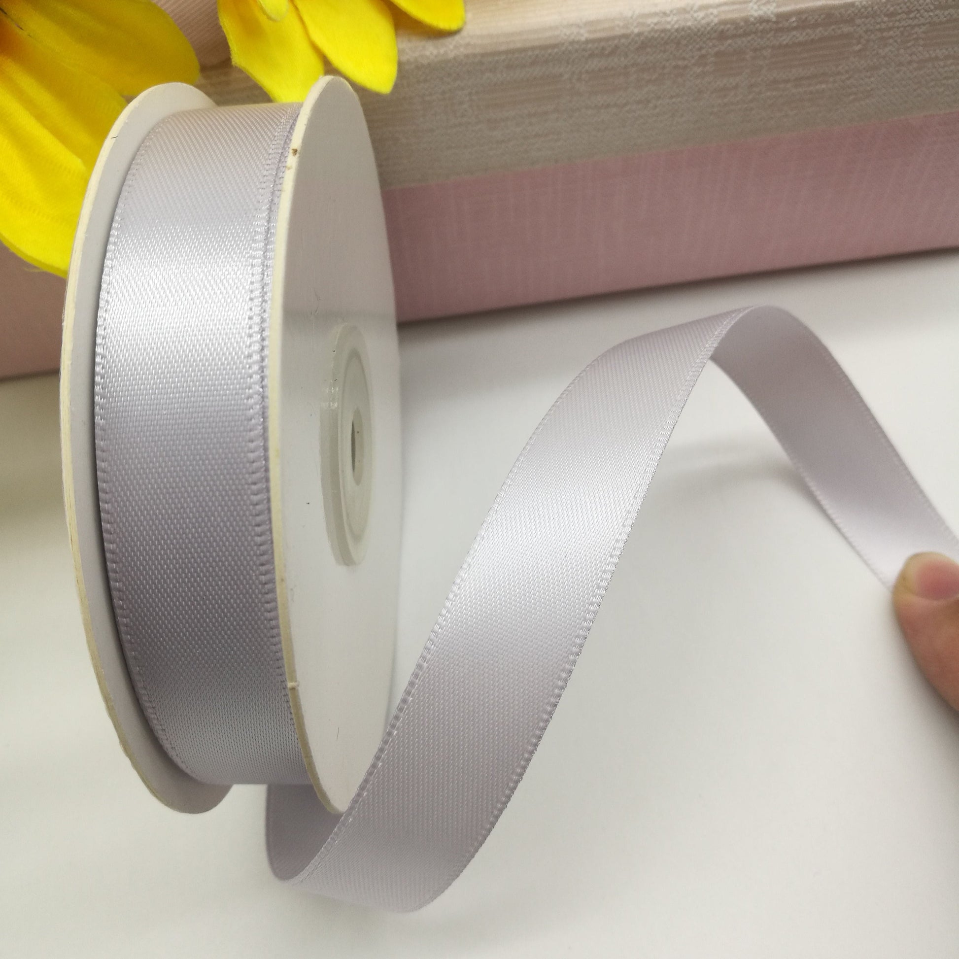 Ruban satin argenté 38 mm (rouleau de 25 m)