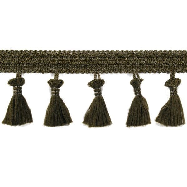 Image d’un ruban à franges avec pompons 55 mm - kaki – disponible chez Charlotte tissus