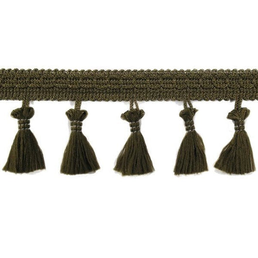 Image d’un ruban à franges avec pompons 55 mm - kaki – disponible chez Charlotte tissus