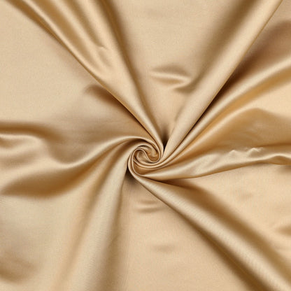 Kuva paksusta satiinikankaasta Royal Heavy Satin – beige – saatavilla verkossa Šarloten kankaat