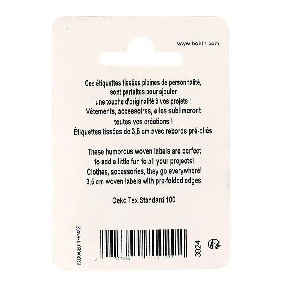 Kuva Bohin-ompelumerkeistä vaatteisiin “Who Run The Word” – 35 × 35 mm, 4 kpl – saatavilla verkosta Šarlotes audumi