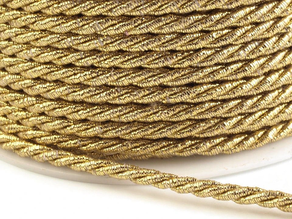 Image with decorative cord with lurex Ø3 mm – available at Šarlotes audumi