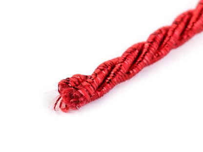 alt
Image with decorative cord with lurex Ø3 mm – available at Charlotte's Fabrics
