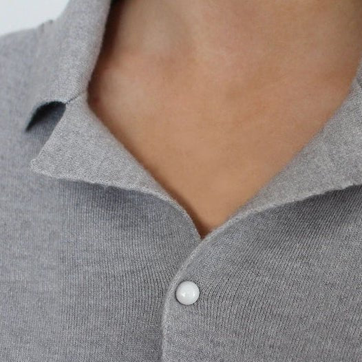 Image avec broche/bouton décoratif en perles | Ø10 mm – disponible chez Šarlotes audumi