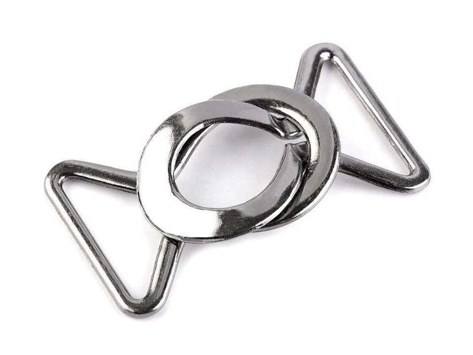 Image of a decorative buckle with clasp 24 mm – available at Šarlotes audumi