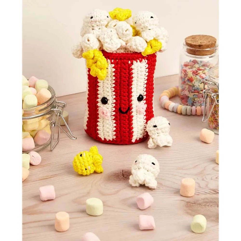 Kuva DMC Amigurumi -setistä "Pop-The-Corn" – popcorn-rasia – saatavilla Šarlotes audumi