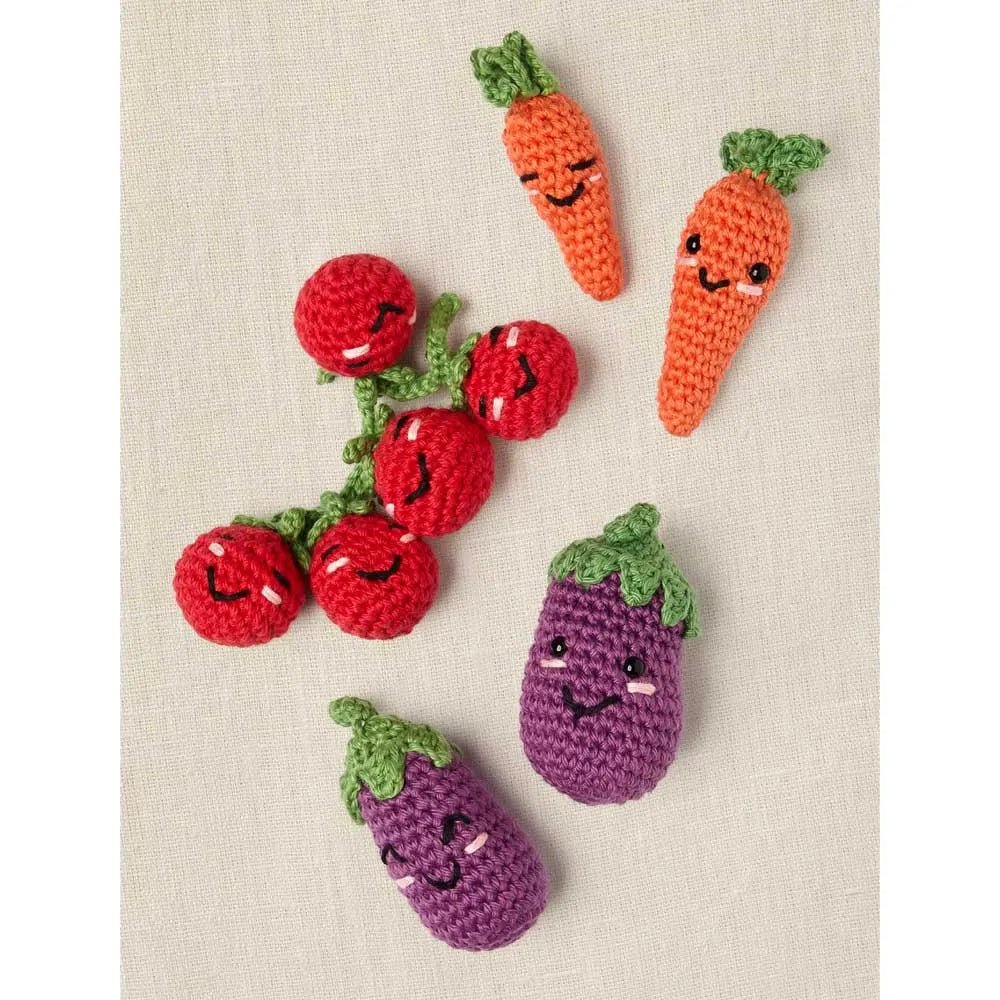 Kuva DMC Amigurumi -setistä "Veggie" – vihanneskokoelma – saatavilla Šarlotes audumi