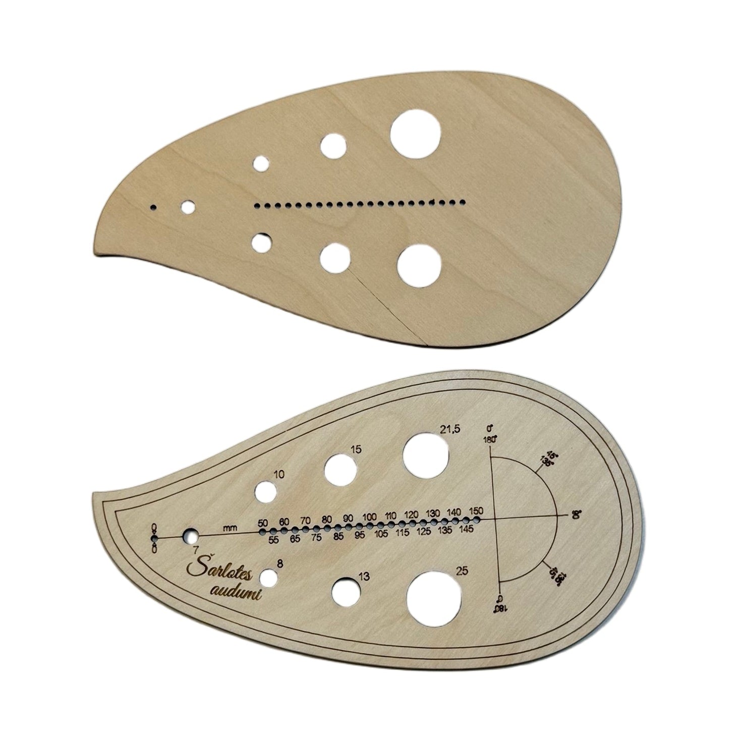 Règle de tailleur | règle courbe A - 2 – disponible chez Šarlotes audumi