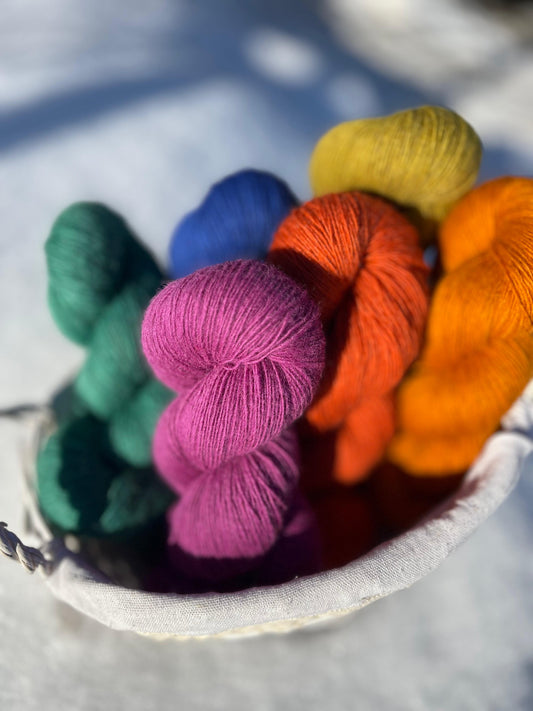 Image of Dzijas Pāce Wool Factory 100% Merino - 100 g / 470 m – available at Šarlotes audumi