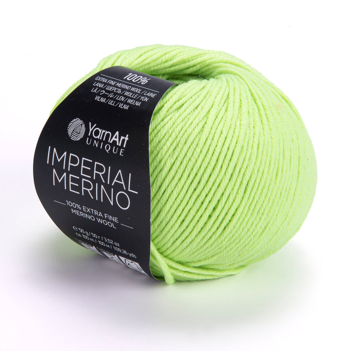 Kuva YarnArt Imperial Merino -langasta, 50g / 100m – saatavilla Šarlotes audumi