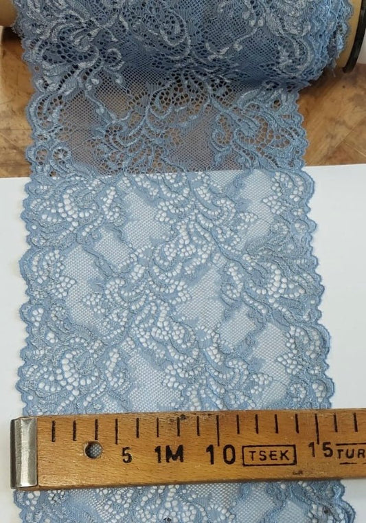 Image of elastic lace 15 cm - dusty blue - available at Šarlotes audumi