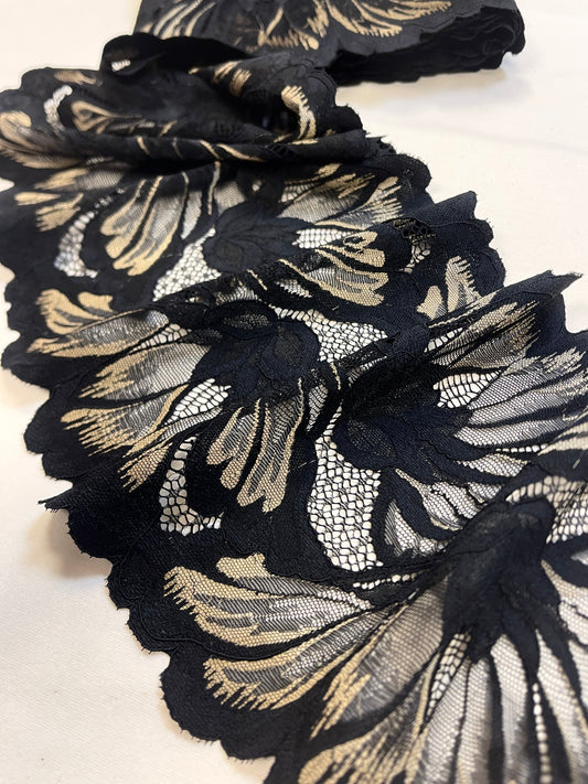 Image of elastic lace 20 cm - black with gold – available at Šarlotes Audumi