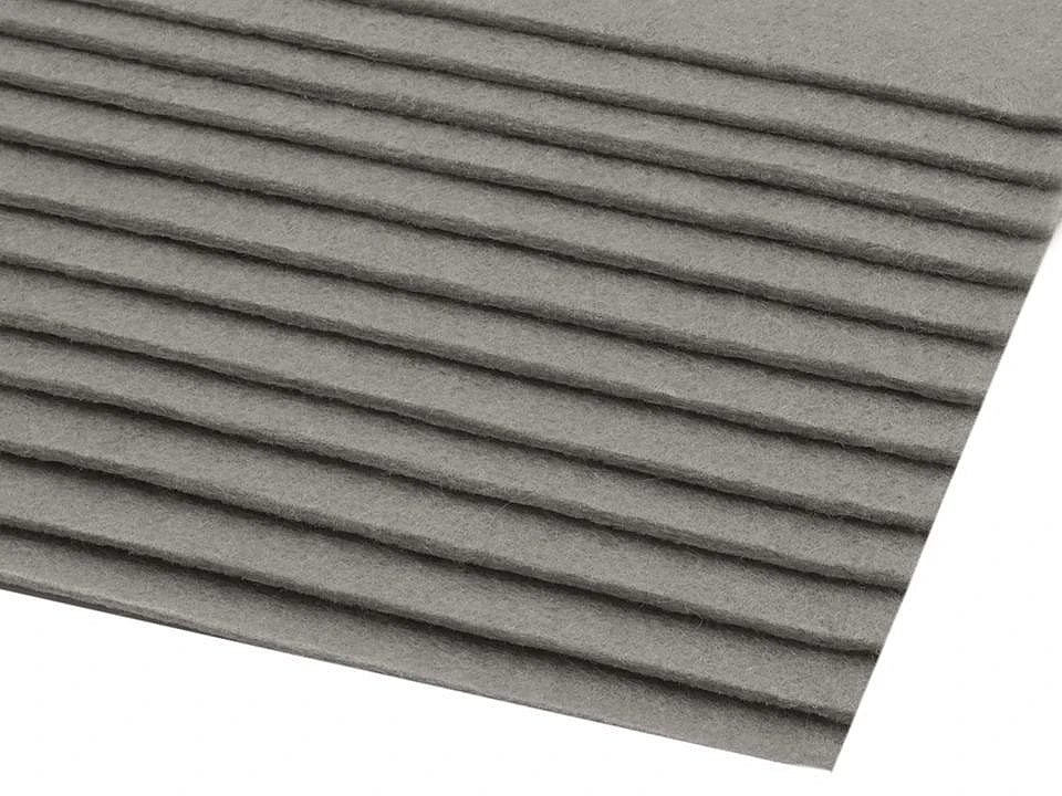 Feuille de feutre, 3 mm, 20x30cm - grise – disponible chez Šarlotes audumi