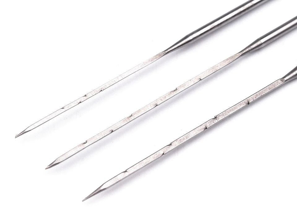 felting needles (3 pcs., various sizes)