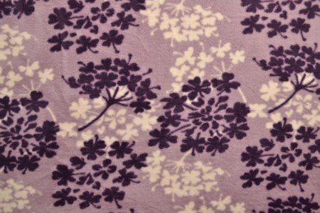 Kuva fleece-kankaasta puukuviolla – violetti/beige – saatavilla verkossa Šarlotes audumi