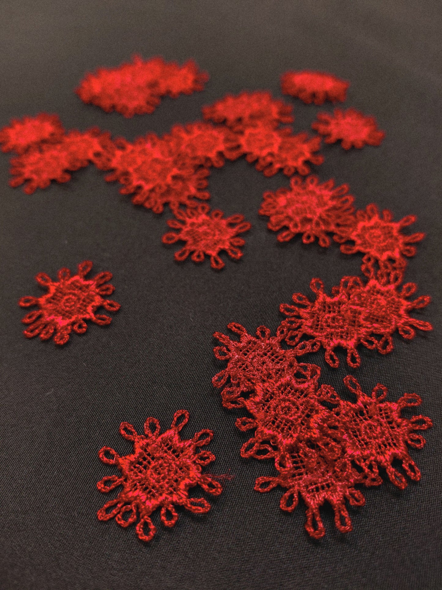 Attēls ar Ielāps/uzšuve 2,5 x 2,5 cm – pieejams Šarlotes audumi