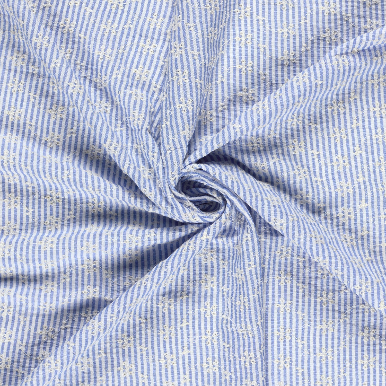 Image d’un tissu en coton brodé - motif fleuri blanc avec lignes 180 g/m² – disponible chez Šarlotes audumi