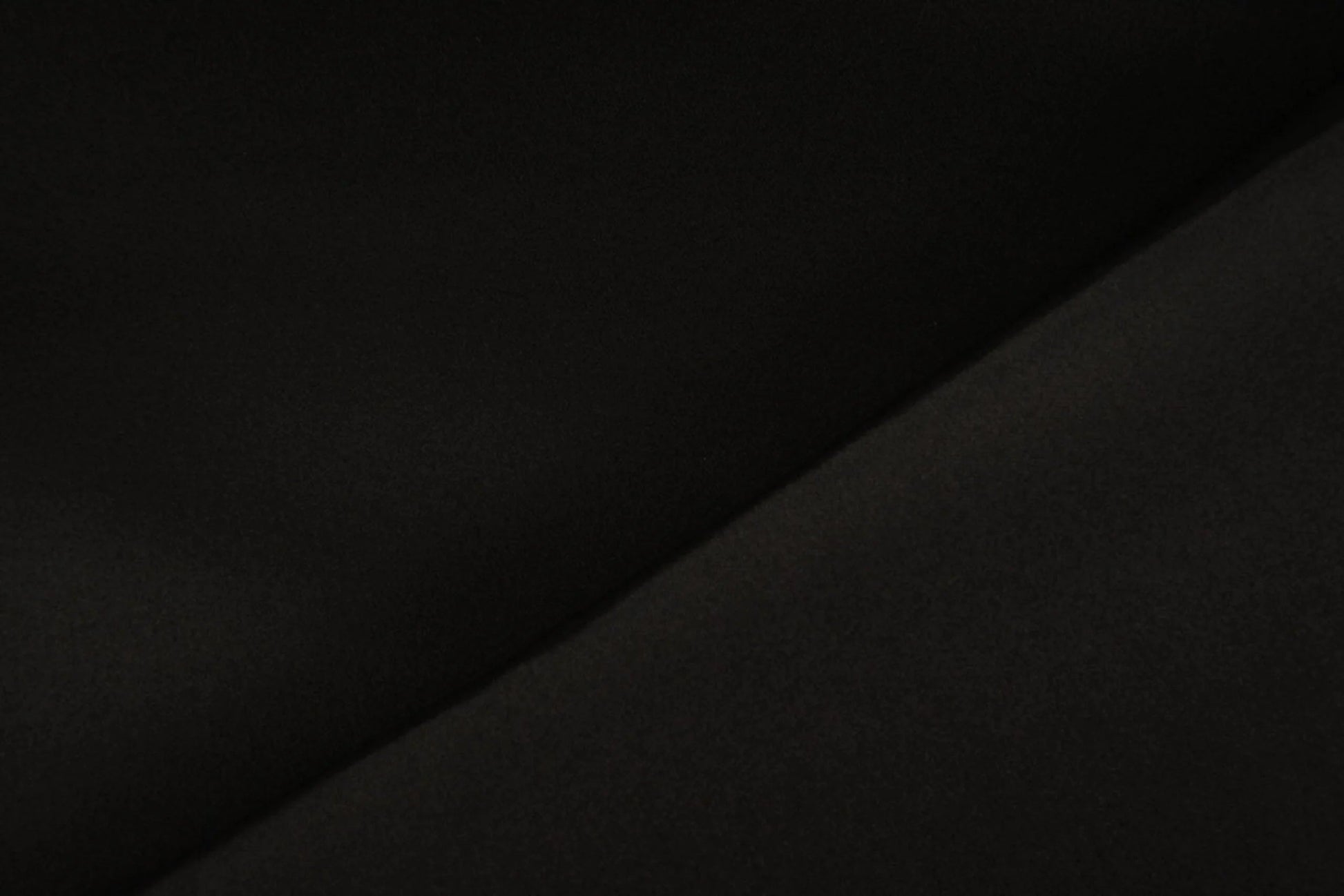 Satin pour robe de mariée - noir 170 g/m²