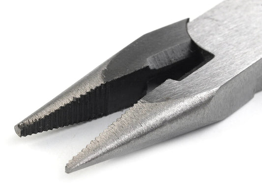 Pliers for jewelry making with serrated jaws | 125 mm