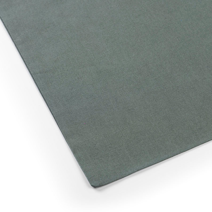 Image d’un sac en tissu en coton à longues anses 38 x 42 cm 140 g/m² - vert foncé – disponible chez Šarlotes audumi