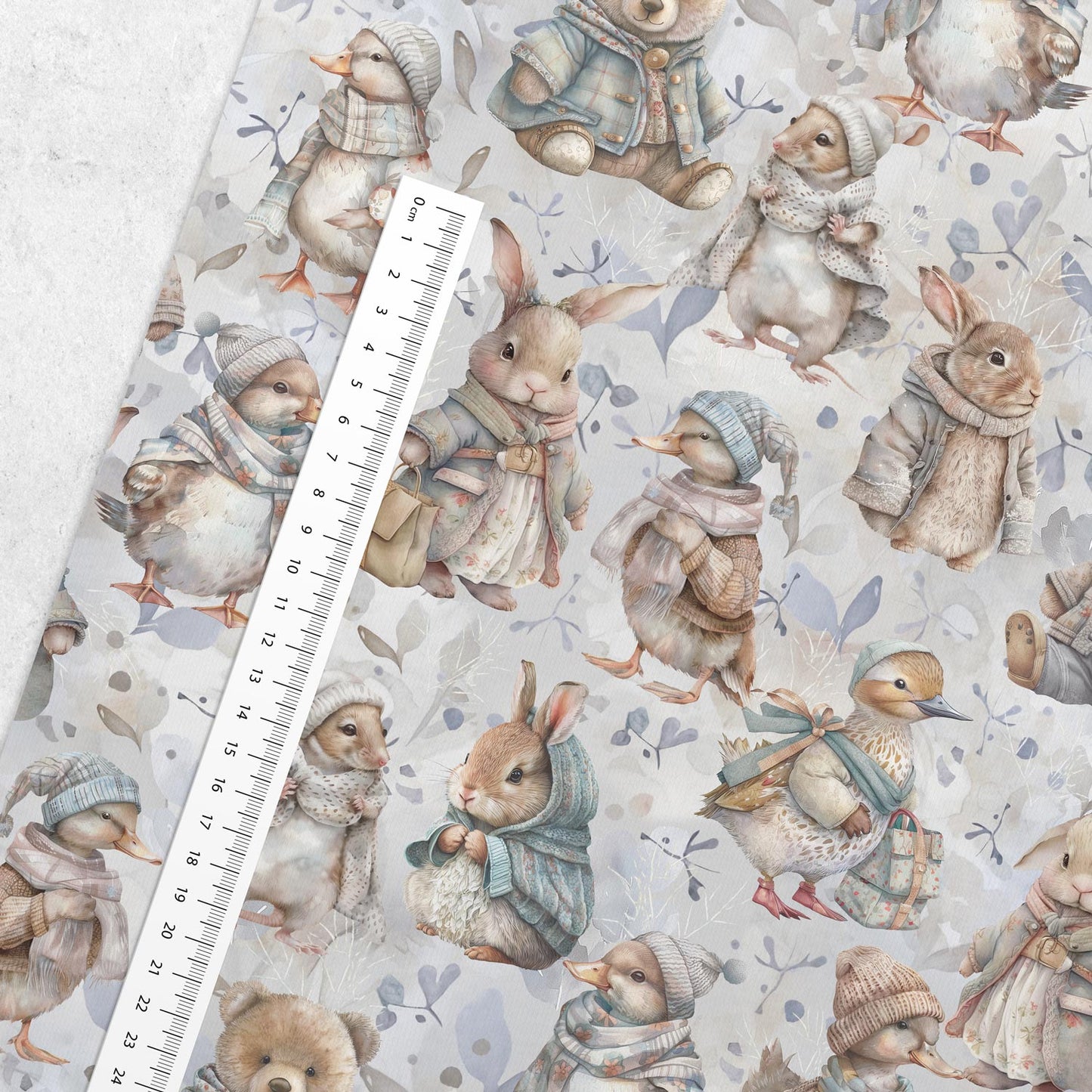 Image de jersey bouclette en coton - animaux des champs en hiver 250 g/m² – disponible chez Šarlotes audumi