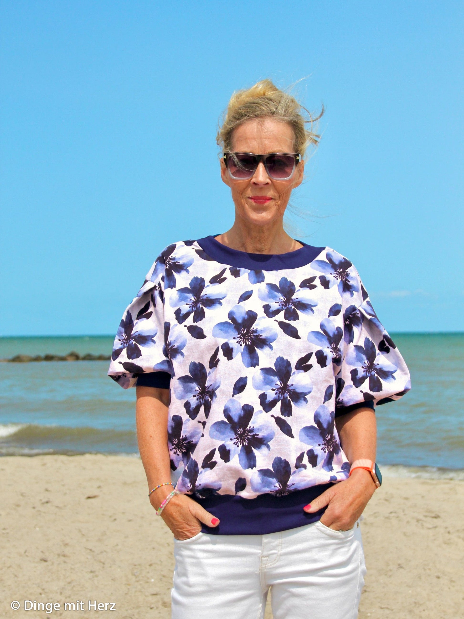 Image with cotton loopback jersey - morning coolness 245 g/m² – available at Charlotte's Fabrics