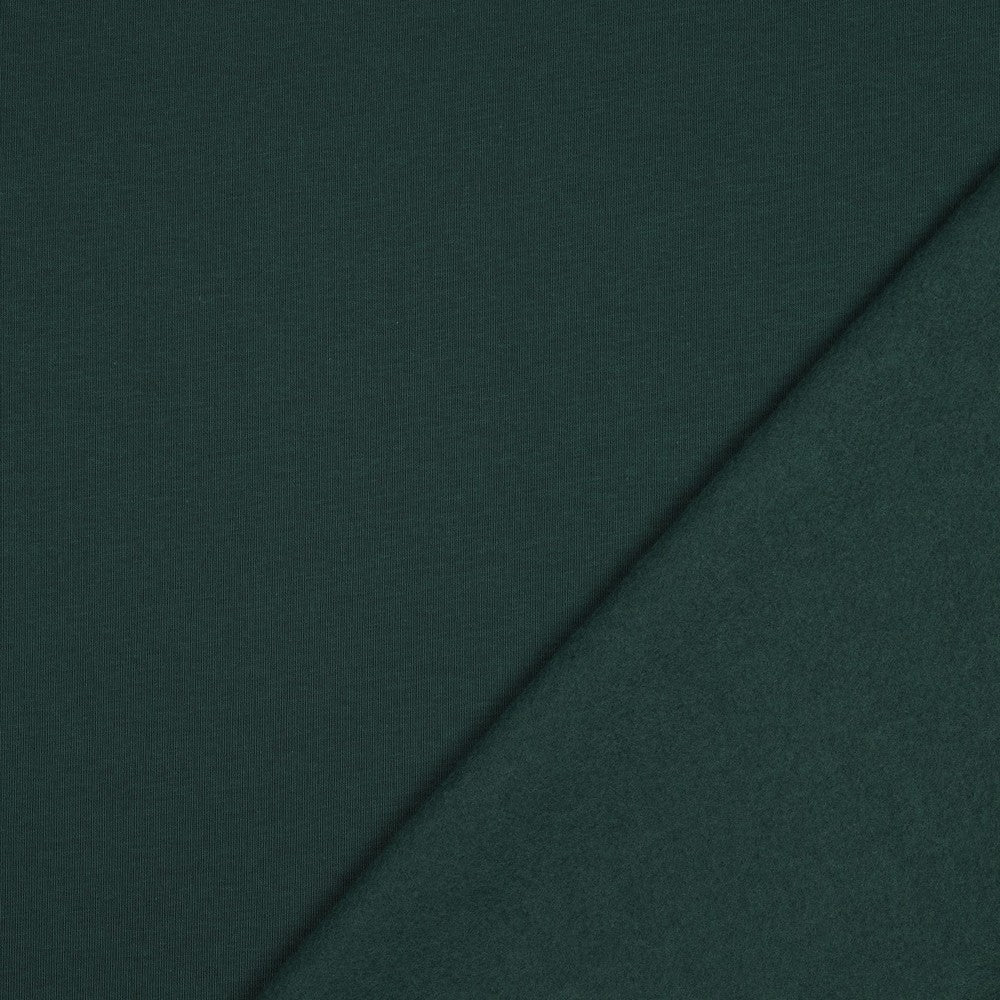 txt
Image de tricot matelassé en coton - vert foncé 285 g/m² – disponible chez Šarlotes audumi